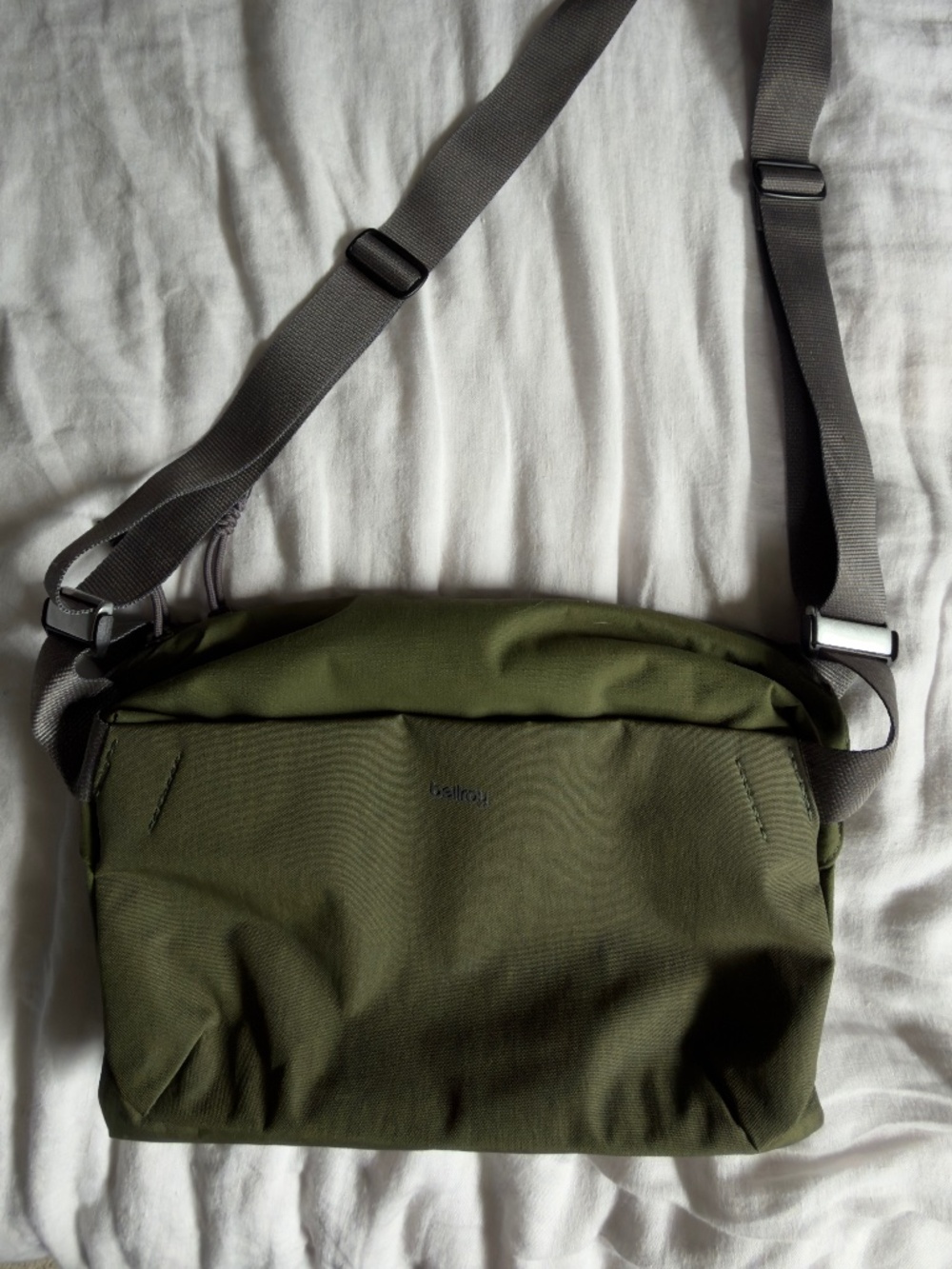 Bellroy Venture Sling 9L – Forest Green / Terra Cotta Interior | Well Maintained
